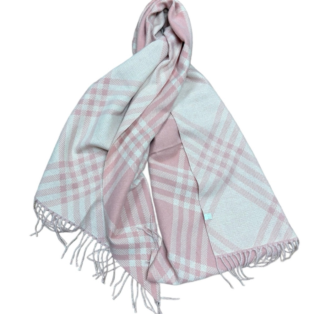 Elegant Pink and White Plaid Scarf